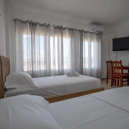 Horizon ホテル クサミル